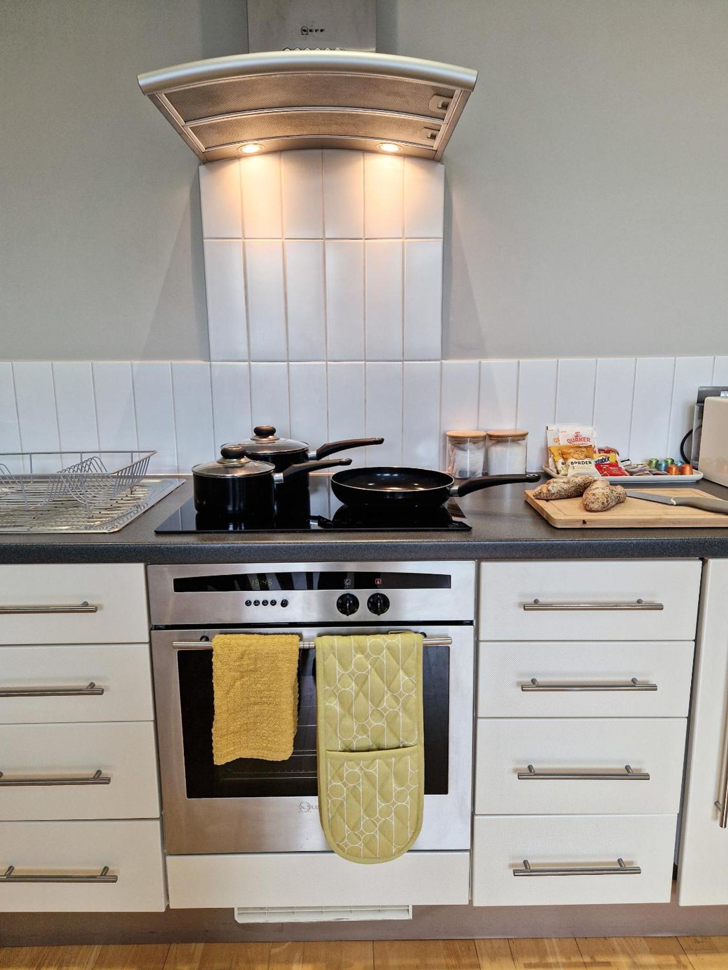 1-Bed Apartment, Close To Kensington Olympia With Free Wi-Fi & Netflix London Exterior photo